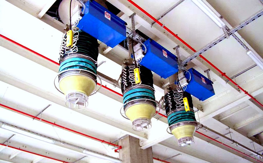Silo accessories and discharge components